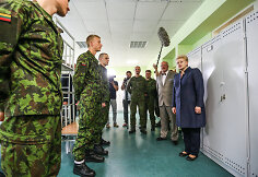 Po septynerių metų pertraukos Lietuvos kariuomenėje tarnauja ir &scaron;auktiniai