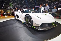 Superautomobilis &bdquo;Koenigsegg Jesko&ldquo;, i&scaron;vystantis 1600 AG