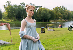 Phoebe Dynevor seriale &bdquo;Bridgerton&ldquo;