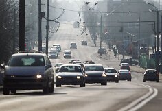 Vilnius paniręs į melsvą rūką