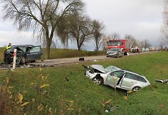 Lenkijoje susidūrė „Opel“ ir „Škoda“ automobiliai