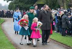 Autumn Phillips, Peteris Phillipsas su dukromis Savannah ir Isla