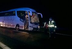 Magistralėje Kaunas &ndash; Klaipėda susidūrė autobusas ir &bdquo;Opel Vectra&ldquo;