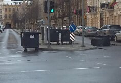 Konteineriai &Scaron;ermuk&scaron;nių gatvėje