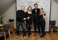 Vakarienės restorane akimirka