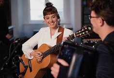 Katie Melua ir akordeonistas Martynas Levickis įra&scaron;ė bendrą dainą