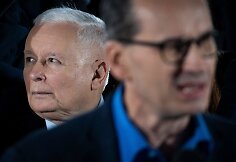 Partijos &bdquo;Teisė ir teisingumas&ldquo; lyderis Jaroslawas Kaczynskis ir Lenkijos premjeras Mateuszas Morawieckis