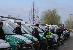 Klaipėdoje pa&scaron;ventinti nauji policijos automobiliai.