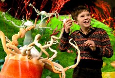 Freddie Highmore'as filme &bdquo;Čarlis ir &scaron;okolado fabrikas&ldquo;