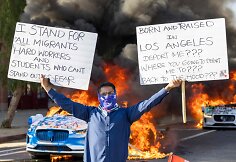 Protestai Los Andžele / RINGO CHIU / AFP