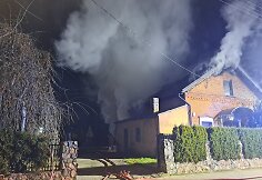 Panevėžyje liepsnojo apleistas pastatas