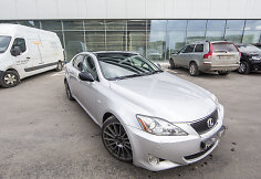 De&scaron;iniavairis &bdquo;Lexus&ldquo;