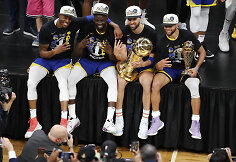 Andre Iguodala, Draymondas Greenas, Klay Thompsonas, Stephenas Curry