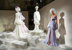 &bdquo;Giambattista Valli&ldquo; 2019&ndash;2020 m. rudens ir žiemos auk&scaron;tosios mados kolekcijos modeliai