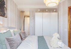 IKEA namai įgyvendinus pokyčius: miegamajame &ndash; jauki laisvalaikio erdvė