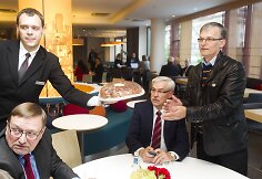 Socialdemokratai rinkimų rezultatų laukia vie&scaron;butyje &bdquo;Novotel&ldquo;