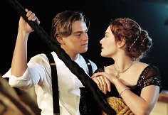 Kate Winslet ir Leonardo DiCaprio filme &bdquo;Titanikas&ldquo; (1997 m.)