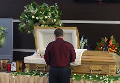 Su Žana Friske atsisveikina jos tėvas Vladimiras