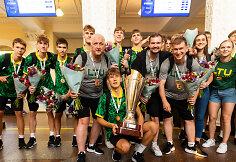 Lietuvos U16 vaikinų rinktinės sutiktuvės Vilniaus oro uoste