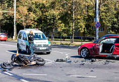 Motociklo ir BMW avarija Žirmūnų gatvėje