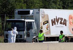 Austrijoje krovininiame automobilyje rasta mirusių migrantų kūnų