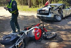Motociklo vairuotojas atsidūrė ligoninėje