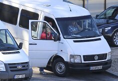 Galimai nelegalių vežėjų mikroautobusas