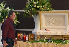 Su Žana Friske atsisveikina jos tėvas Vladimiras