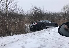 Nuo kelio nuvažiavo &bdquo;Bentley&ldquo;