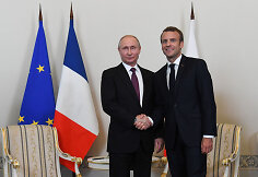 Vladimiro Putino ir Emmanuelio Macrono susitikimas Sankt Peterburge