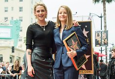 Kristen Stewart ir Jodie Foster