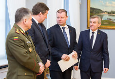 Vytautas Jonas Žukas, Raimundas Karoblis, Saulius Skvernelis ir Viktorias Pranckietis