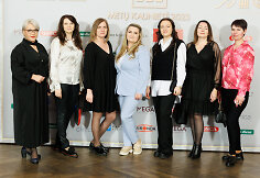 Raudonojo kilimo svečiai