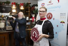 Žinomi žmonės margino meduolius