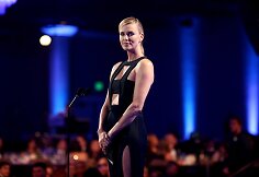 Charlize Theron 