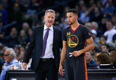 Steve'as Kerras ir Stephenas Curry