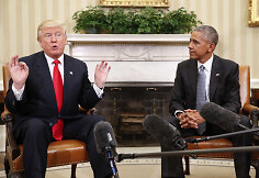 Donaldas Trumpas ir Barackas Obama Baltuosiuose Rūmuose