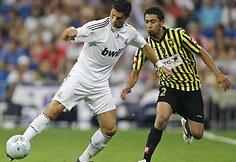 Antrosiose B grupės rungtynėse tarp Ispanijos vicečempiono Madrido „Real" ir „Al-Ittihad" (Saudo Arabija) klubų taip pat baigėsi lygiosiomis 1:1 (0:0).