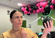 Stručių kiau&scaron;inių perinimas ZIP FM studijoje