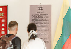 Parodos &bdquo;Memelio prisiminimai: pinigų namai&ldquo; atidarymo akimirka