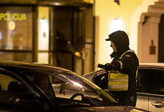 Lietuvos kelių policijos tarnybos pareigūnai tikrino elektrinių paspirtukų vairuotojų blaivumą