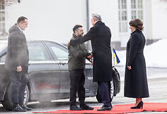 Oficiali Ukrainos pirmosios poros pasitikimo ceremonija Prezidentūroje