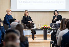 Dalia Grybauskaitė, Margarita Šešelgytė, Tsai Ing-wen