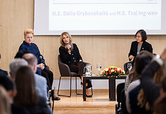 Dalia Grybauskaitė, Margarita Šešelgytė, Tsai Ing-wen