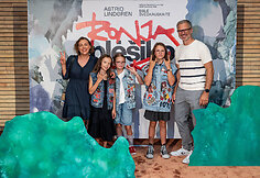 Spektaklio &bdquo;Ronja plė&scaron;iko duktė&ldquo; premjeros svečiai