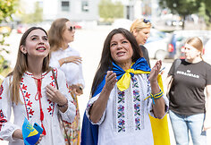 „Dance of Freedom“ vertikalaus šokio pasirodymas Ukrainai