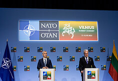 NATO vir&scaron;ūnių susitikimo akimirkos