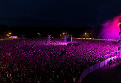 Žiūrovų minia &bdquo;Jaunas kaip Vilnius&ldquo; festivalyje