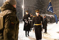 Atminimo laužų uždegimo ceremonija prie Lietuvos nacionalinio radijo ir televizijos pastato