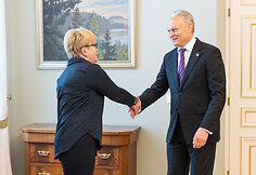 Ingrida &Scaron;imonytė, Gitanas Nausėda